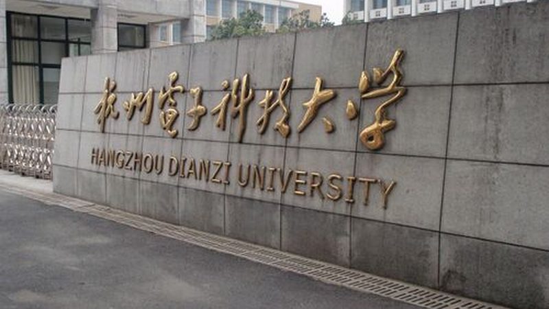 电梯控制模块故障维修：诊断与处理指南**